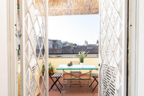 White terrace apartment navona Rome